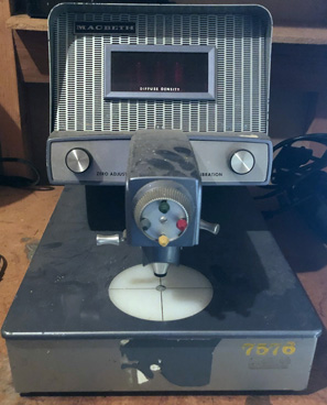 Macbeth TD-404 Color Transmission Densitometer