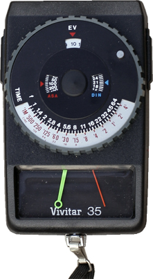 Vivitar 35 exposure meter