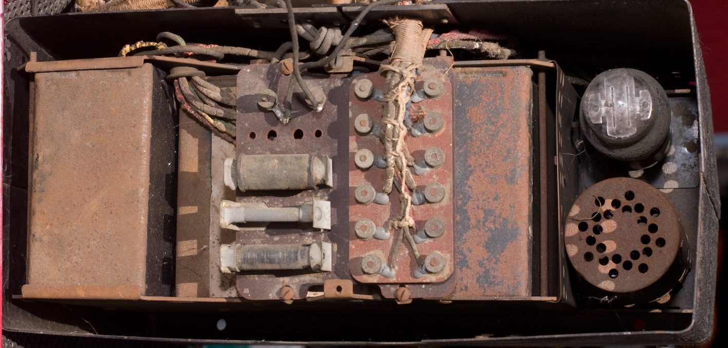 Majestic battery eliminator - top