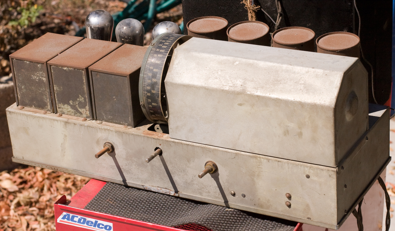 Majestic 70-B Chassis - front