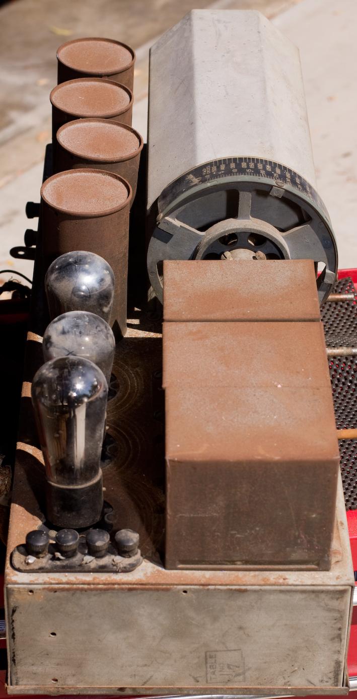 Majestic 70-B Chassis - side